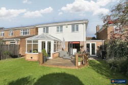 Axminster Close, Horeston Grange, Nuneaton, CV11 6YP