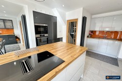 Axminster Close, Horeston Grange, Nuneaton, CV11 6YP