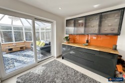 Axminster Close, Horeston Grange, Nuneaton, CV11 6YP