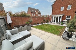 Sundial Way, St James Gate, Weddington, Nuneaton, CV10 0FU