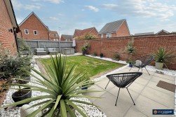 Sundial Way, St James Gate, Weddington, Nuneaton, CV10 0FU