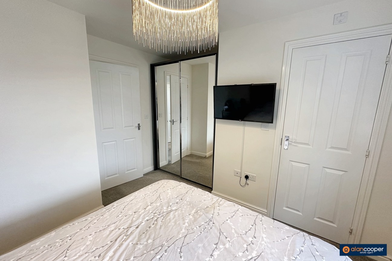 Duckpond Lane, Weddington, Nuneaton, CV10 0FH