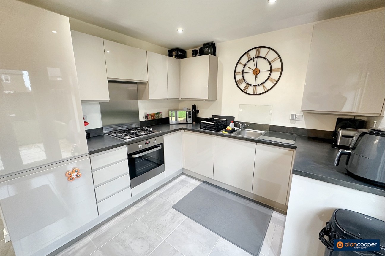 Duckpond Lane, Weddington, Nuneaton, CV10 0FH