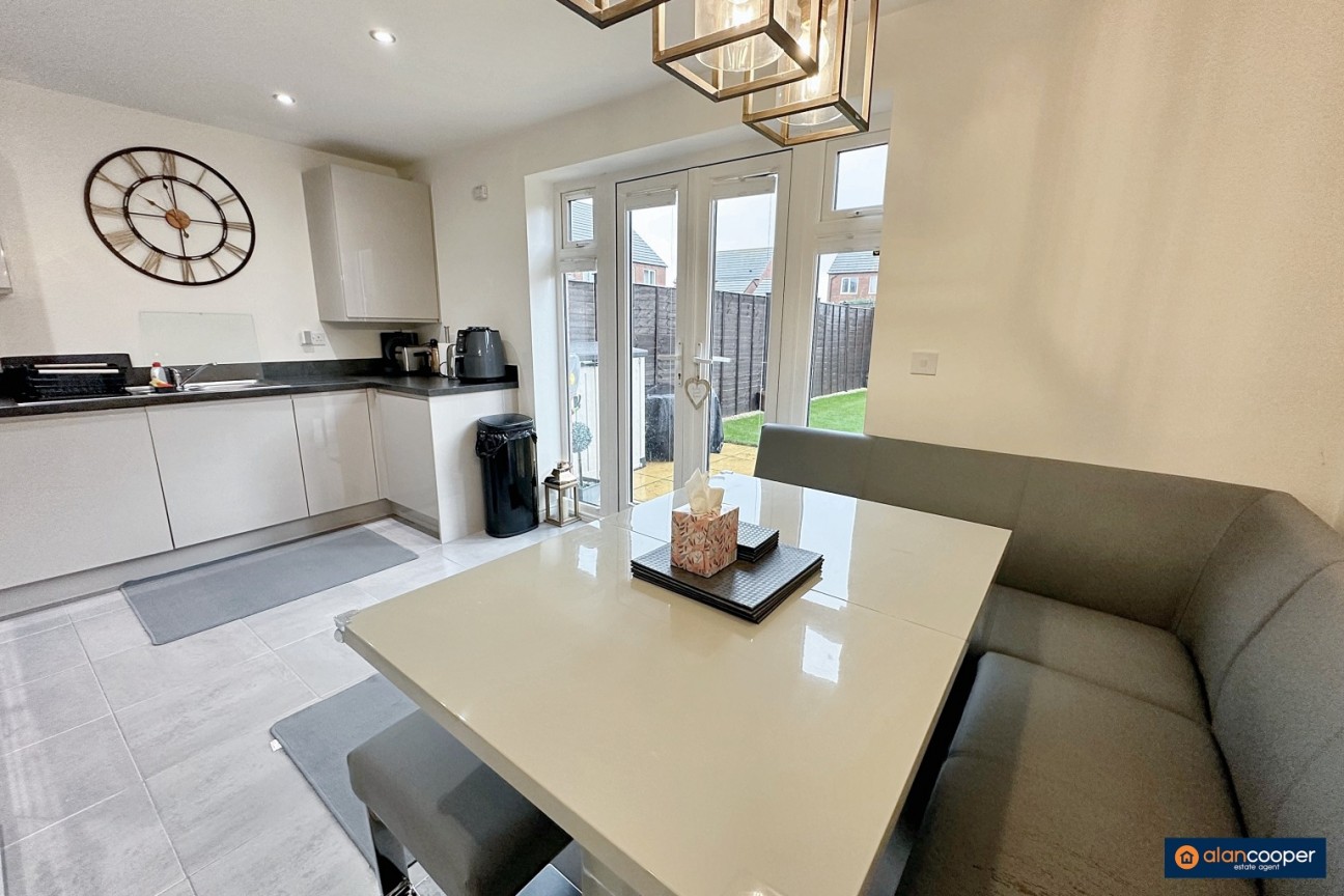 Duckpond Lane, Weddington, Nuneaton, CV10 0FH