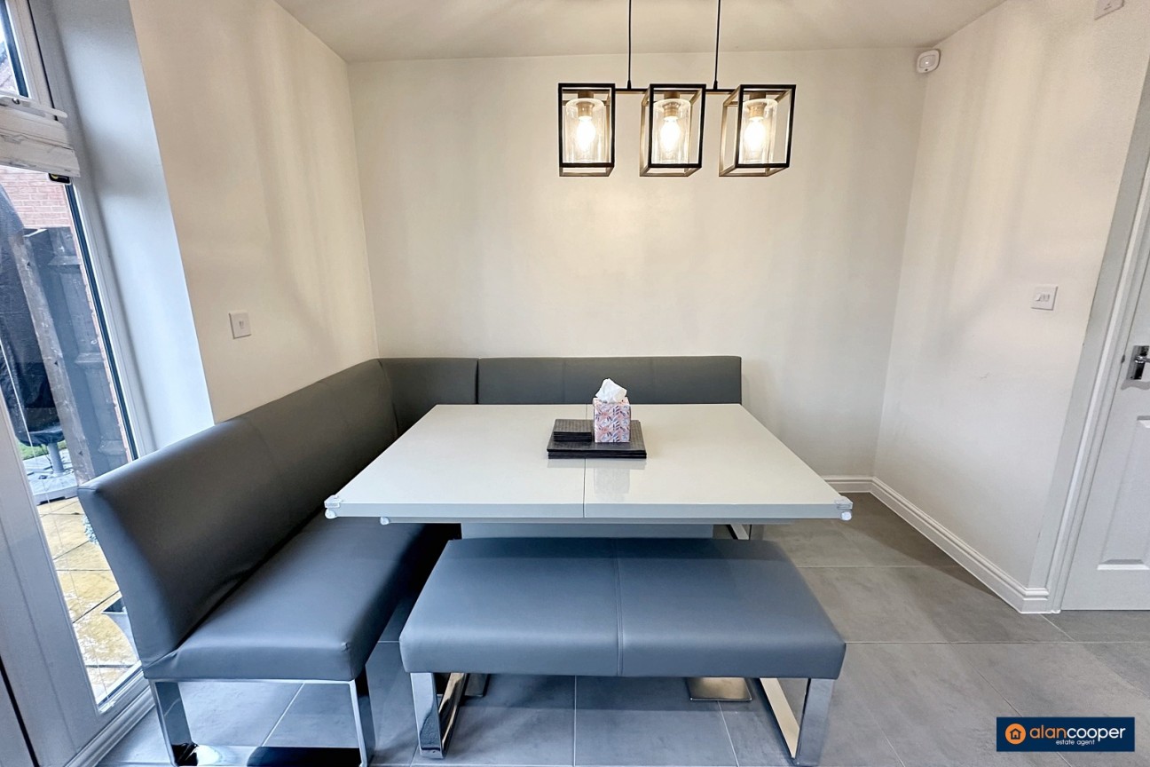 Duckpond Lane, Weddington, Nuneaton, CV10 0FH