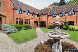 Weston Hall Stables, Mill Lane, Bulkington, CV12 9RU