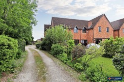 Weston Hall Stables, Mill Lane, Bulkington, CV12 9RU