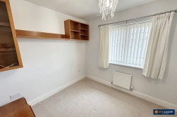 Ryton Gardens, Bulkington, CV12 9LD