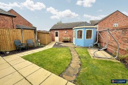 Ryton Gardens, Bulkington, CV12 9LD