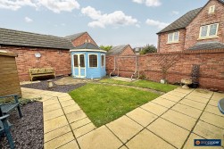 Ryton Gardens, Bulkington, CV12 9LD