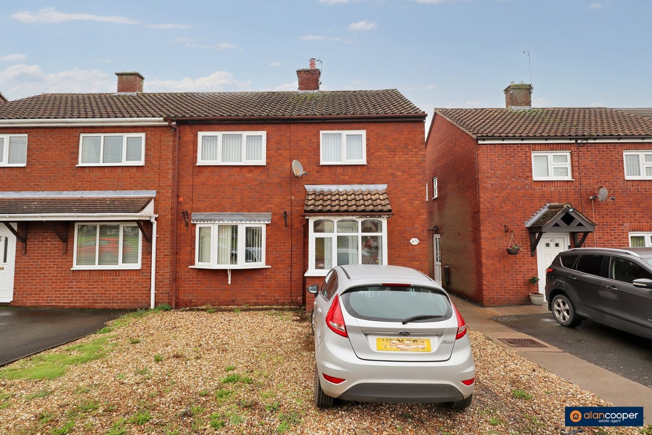 St. Lawrence Road, Ansley, Nuneaton, CV10 9PW