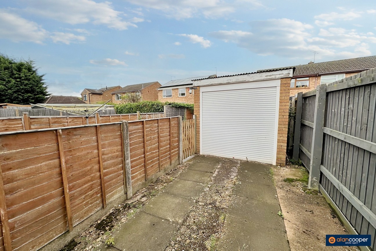 Garnette Close, Poplar Farm, Nuneaton, CV10 9JU