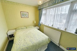 Henley Close, St Nicolas Park, Nuneaton, CV11 6HF