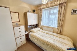 Henley Close, St Nicolas Park, Nuneaton, CV11 6HF