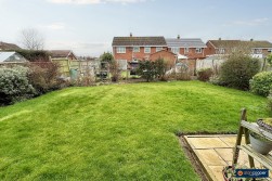 Henley Close, St Nicolas Park, Nuneaton, CV11 6HF