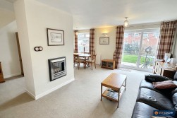Henley Close, St Nicolas Park, Nuneaton, CV11 6HF