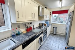 Henley Close, St Nicolas Park, Nuneaton, CV11 6HF