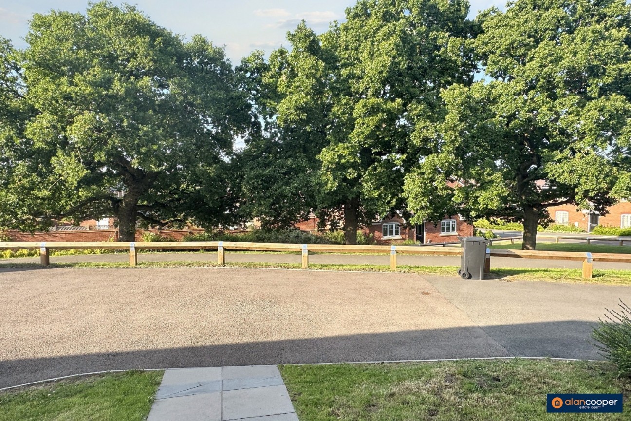 Cabinhill Road, Galley Common, Nuneaton, CV10 9RN