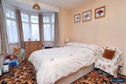 Ryde Avenue, Weddington, Nuneaton, CV10 0BW