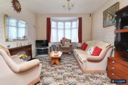 Ryde Avenue, Weddington, Nuneaton, CV10 0BW