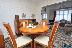 Ryde Avenue, Weddington, Nuneaton, CV10 0BW