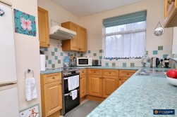Ryde Avenue, Weddington, Nuneaton, CV10 0BW