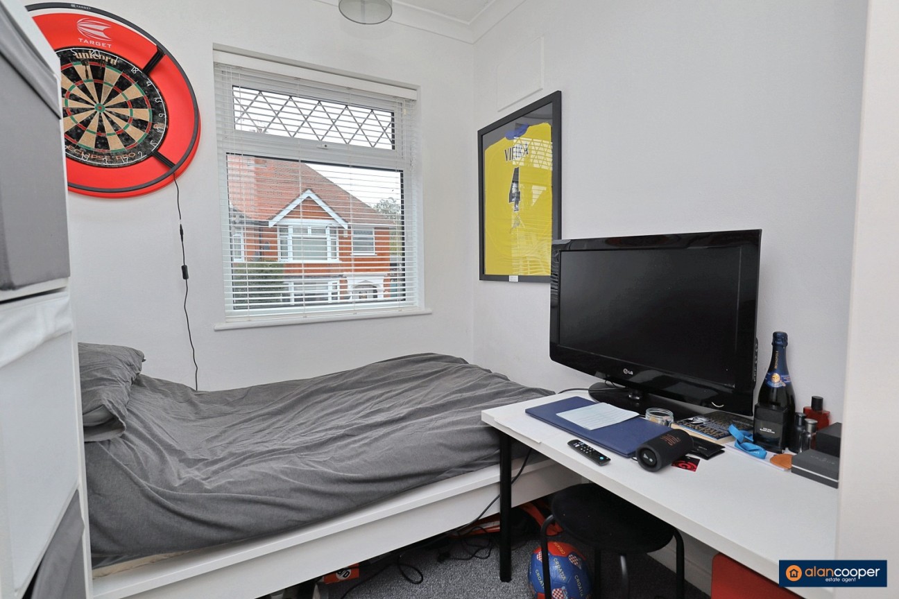 Oakdene Crescent, Weddington, Nuneaton, CV10 0DX