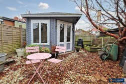 Oakdene Crescent, Weddington, Nuneaton, CV10 0DX