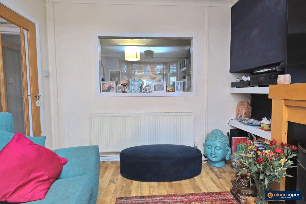Oakdene Crescent, Weddington, Nuneaton, CV10 0DX