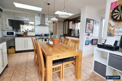 Oakdene Crescent, Weddington, Nuneaton, CV10 0DX