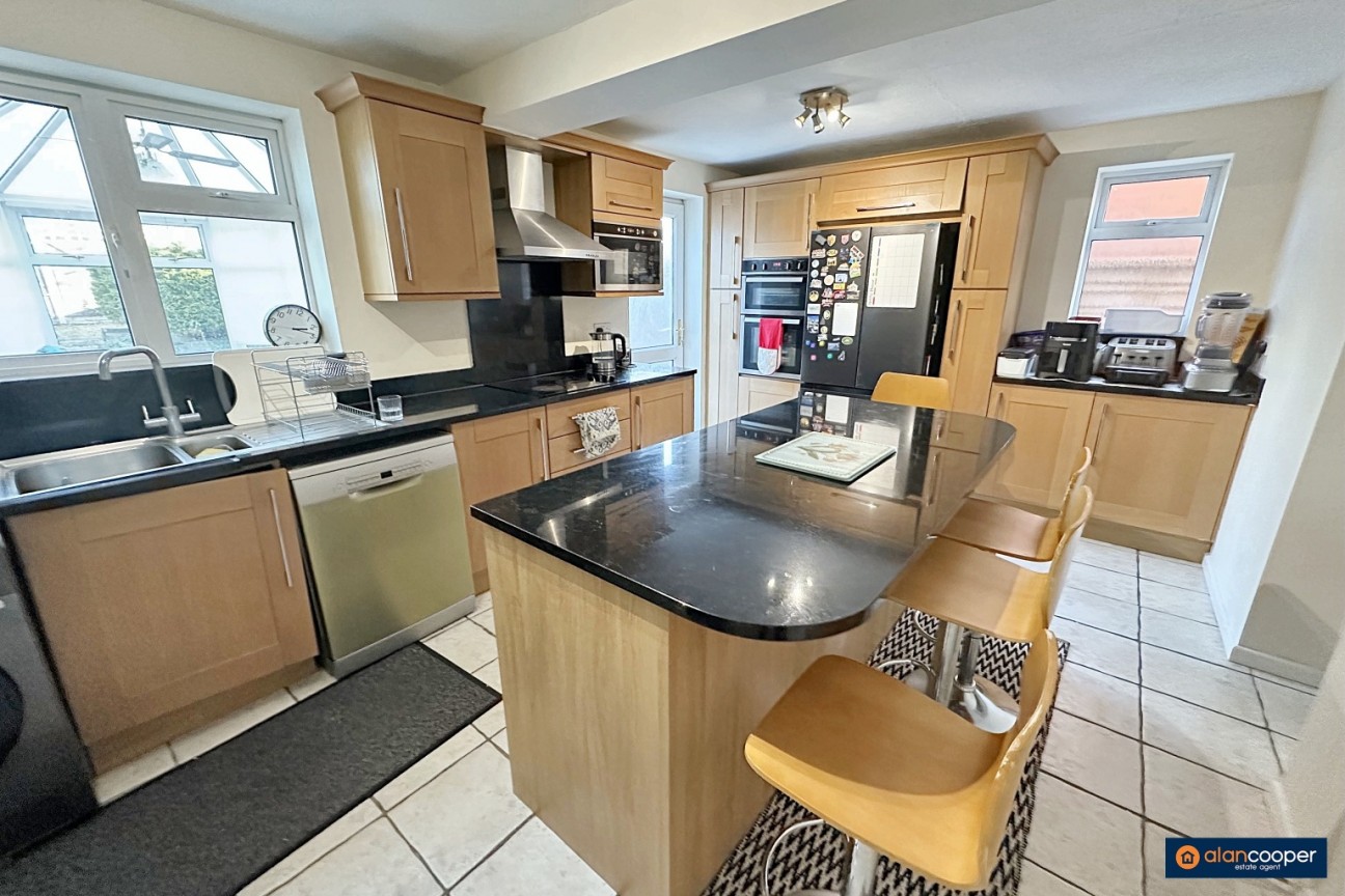 Penzance Way, Horeston Grange, Nuneaton, CV11 6FW