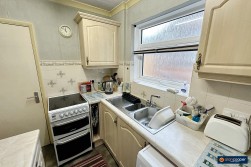 Oakdene Crescent, Weddington, Nuneaton, CV10 0DU