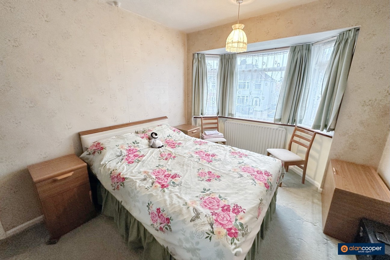 Oakdene Crescent, Weddington, Nuneaton, CV10 0DU