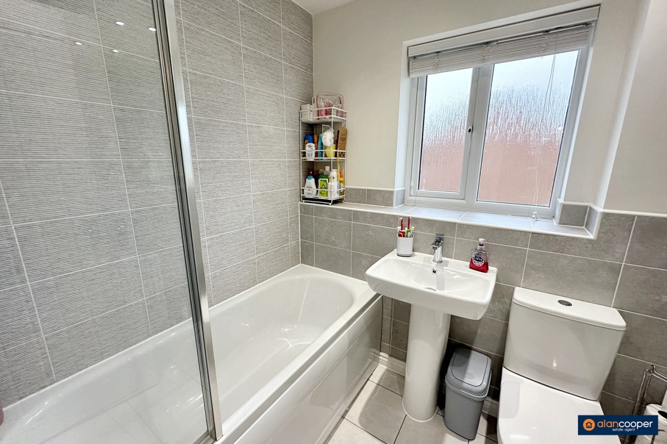 Barleyfield Road, Weddington, Nuneaton, CV10 0FP