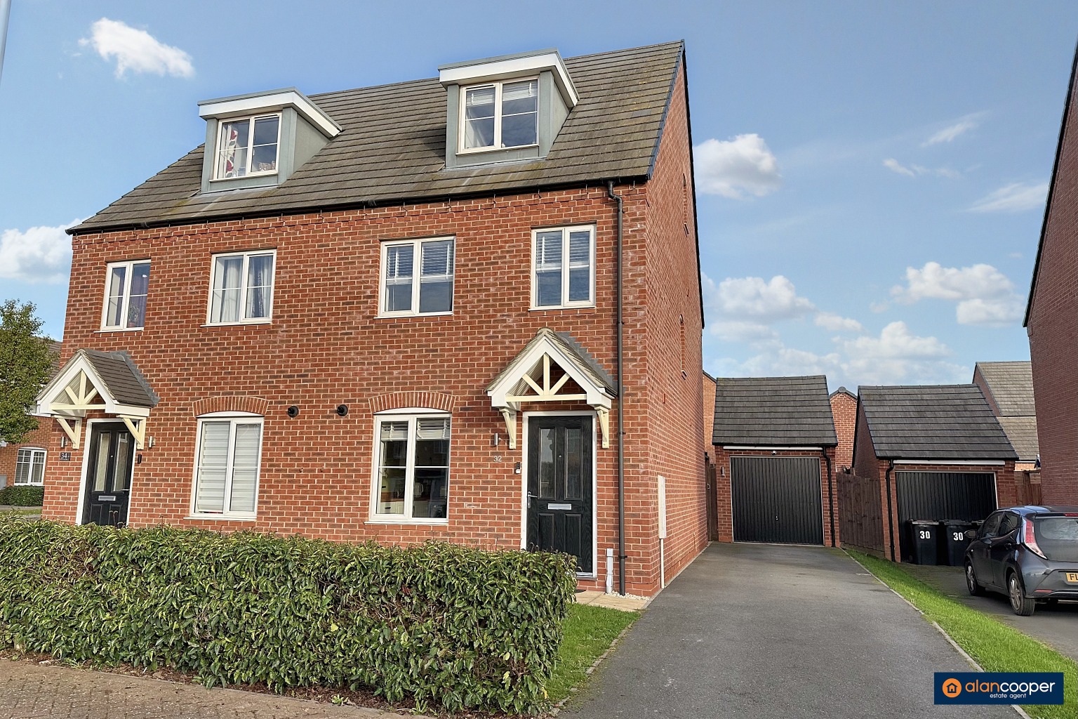 Lower Farm Way, Weddington, Nuneaton, CV10 0FD