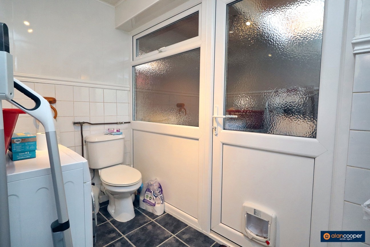 Golf Drive, Whitestone, Nuneaton, CV11 6LY