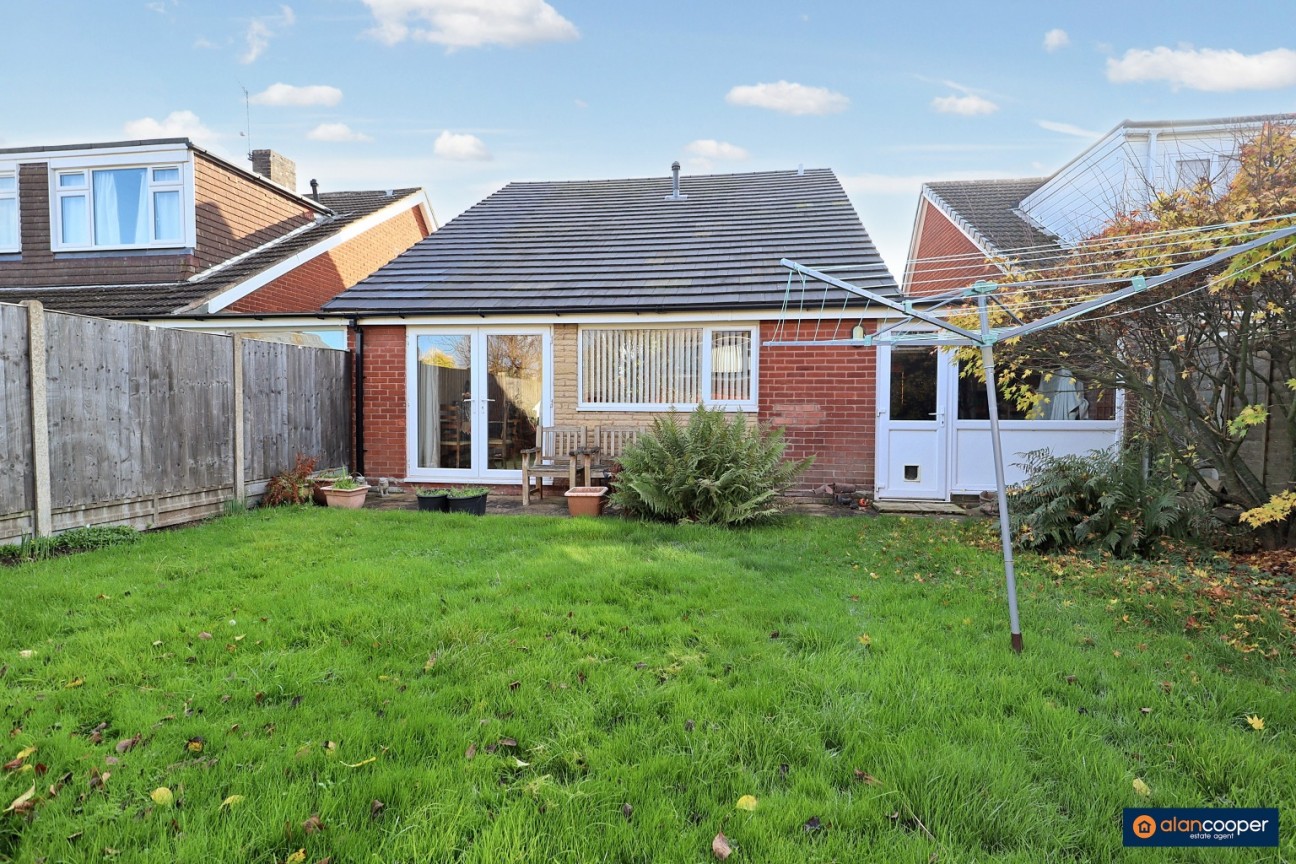 Golf Drive, Whitestone, Nuneaton, CV11 6LY