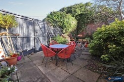 Aston Road, Abbey Green, Nuneaton, CV11 5EL