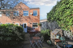 Aston Road, Abbey Green, Nuneaton, CV11 5EL