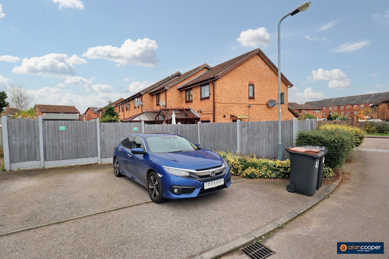 Kenilworth Drive, Nuneaton, CV11 5XP