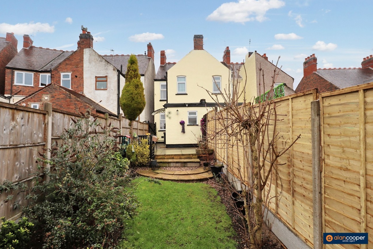 Bucks Hill, Stockingford, Nuneaton, CV10 9LE