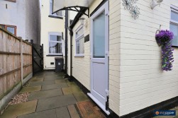 Bucks Hill, Stockingford, Nuneaton, CV10 9LE