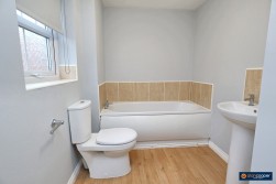 Edinburgh Road, Nuneaton, CV10 9FP