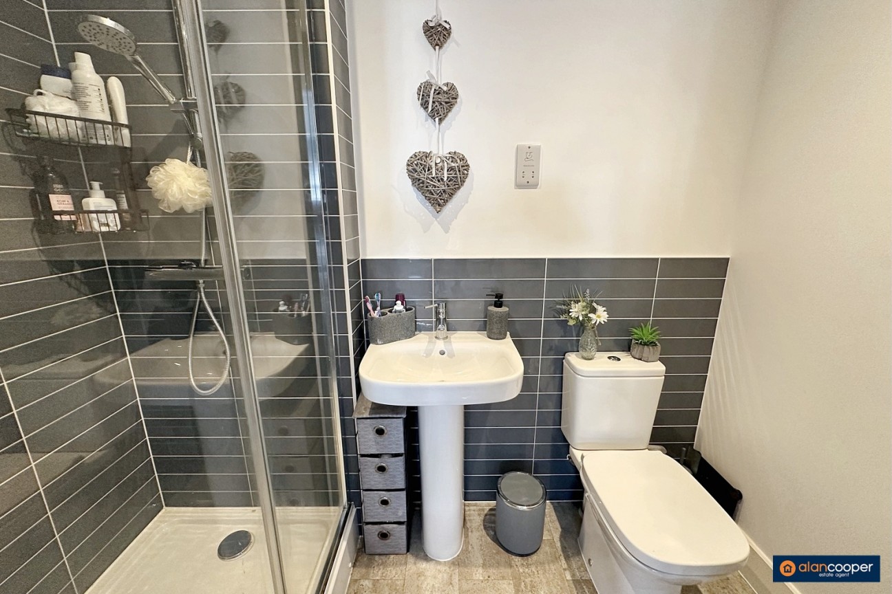 Wyandotte Lane, Lockley Gardens, Nuneaton, CV11 6XS