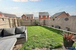 Wyandotte Lane, Lockley Gardens, Nuneaton, CV11 6XS