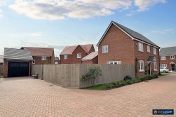 Wyandotte Lane, Lockley Gardens, Nuneaton, CV11 6XS