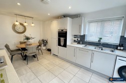 Wyandotte Lane, Lockley Gardens, Nuneaton, CV11 6XS