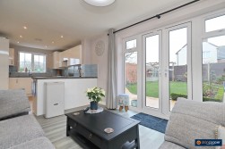 Harvest Way, Weddington, Nuneaton, CV10 0FJ