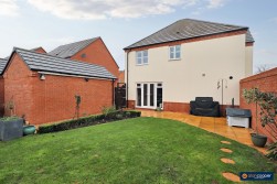 Harvest Way, Weddington, Nuneaton, CV10 0FJ