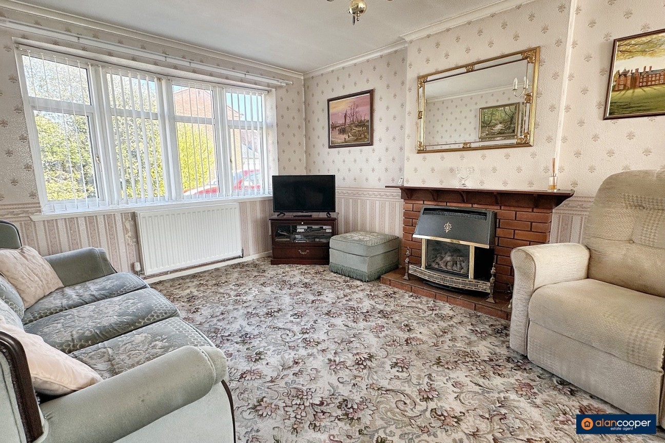 Epsom Close, Bedworth, CV12 8TE